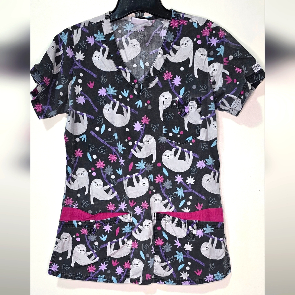 Scrub top
